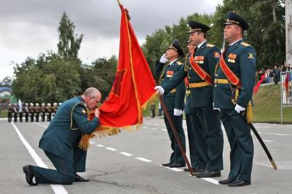 Екатеринбургское высшее артиллерийское командное училище (ЕВАКУ) расформировано