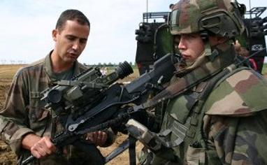 Перспективная боевая экипировка российского солдата (БЭС)