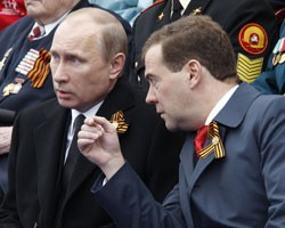 Путин и Медведев советуются о новом правительстве